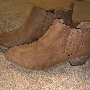 Mel rose and Market Suede bootie
